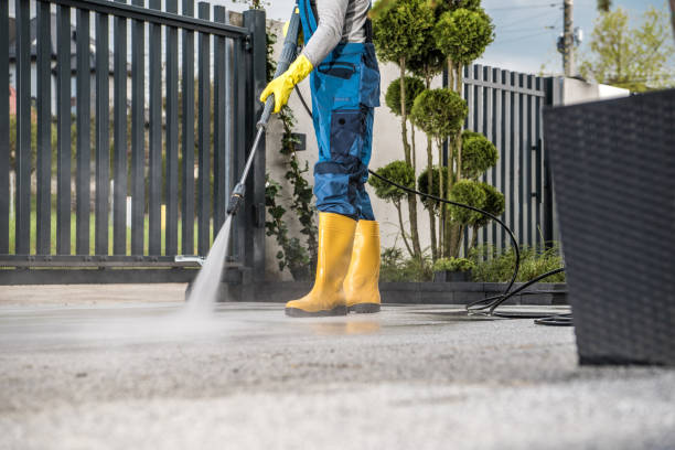 Best Graffiti Removal  in Bayside, WI
